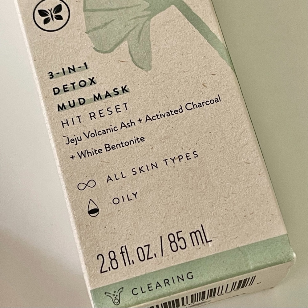 Honest The Basics Prime + Perfect Mask and Clearing 3-in-1 Detox Mud Mask - Picture 10 of 13